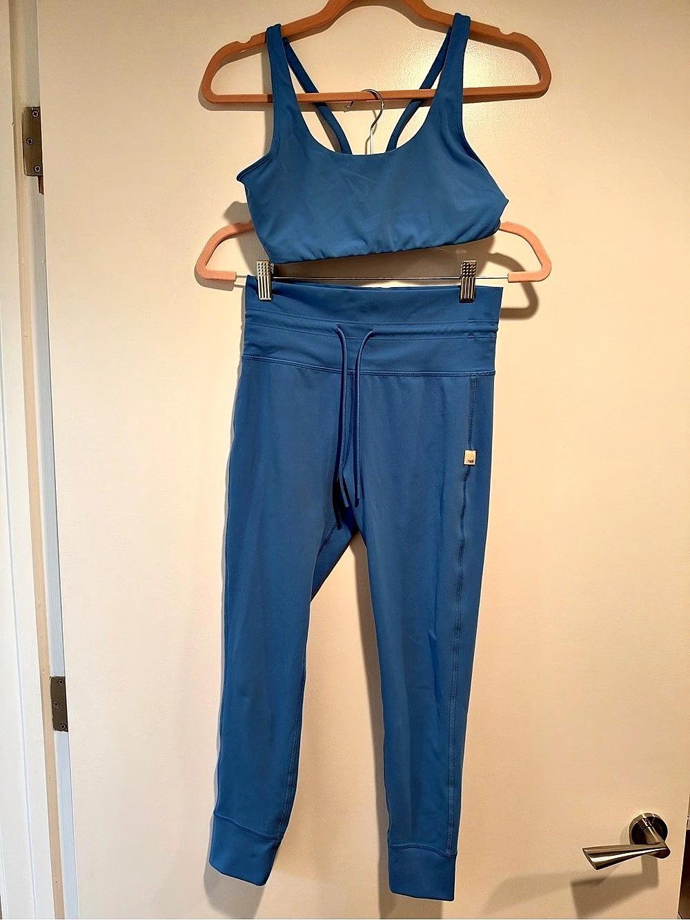 Vuori Cobalt Blue Athletic Leggings Set